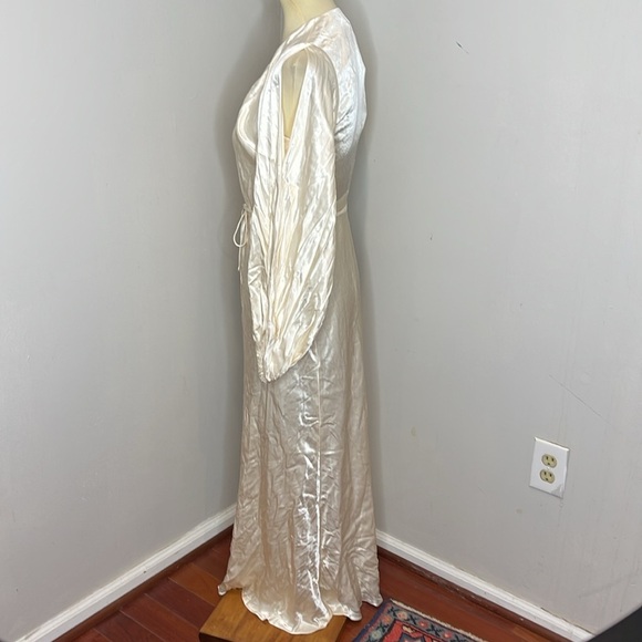 SHONA JOY LA LUNE FULL SLEEVE WRAP MIDI DRESS in CREAM - Picture 6 of 16